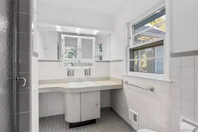 226 Guion Drive, Mamaroneck, NY 10543 - Photo 29