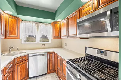 10 Queen Drive, Sound Beach, NY 11789 - Photo 11