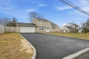 651 Americus Ave, Patchogue, NY 11772 - Photo 15