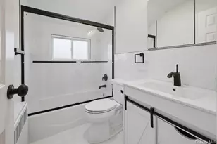 651 Americus Ave, Patchogue, NY 11772 - Photo 7