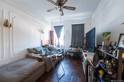 765 E 9th Street, Brooklyn, NY 11230 - Photo 41