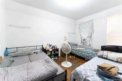 765 E 9th Street, Brooklyn, NY 11230 - Photo 37