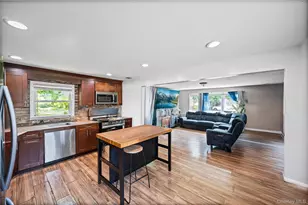 1113 Joselson Ave, Bay Shore, NY 11706 - Photo 9