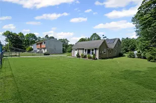 1113 Joselson Ave, Bay Shore, NY 11706 - Photo 29