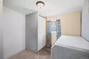 1113 Joselson Ave, Bay Shore, NY 11706 - Photo 17