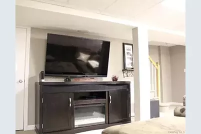 7845 79th Place, Glendale, NY 11385 - Photo 15