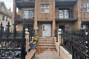 145-11 105th Ave, Jamaica, NY 11435 - Photo 1