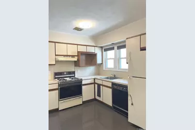 307 Magnolia Boulevard #Upper, Long Beach, NY 11561 - Photo 9