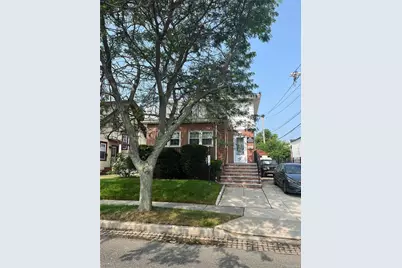 307 Magnolia Boulevard #Upper, Long Beach, NY 11561 - Photo 1