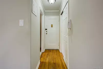 46-42 215th Place #1C, Bayside, NY 11361 - Photo 5