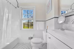 112 Clarence Rd, Scarsdale, NY 10583 - Photo 17