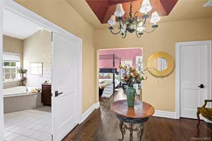 38 Hamlet Dr, Mount Sinai, NY 11766 - Photo 19