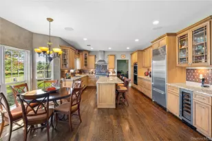 38 Hamlet Dr, Mount Sinai, NY 11766 - Photo 7