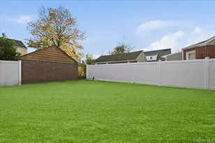 253 William St, West Hempstead, NY 11552 - Photo 31