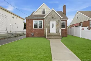 253 William St, West Hempstead, NY 11552 - Photo 3