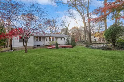 15 Mobrey Lane, Smithtown, NY 11787 - Photo 23