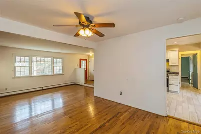 15 Mobrey Lane, Smithtown, NY 11787 - Photo 11