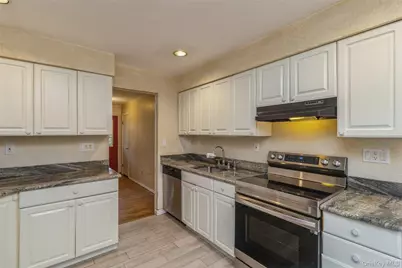 15 Mobrey Lane, Smithtown, NY 11787 - Photo 7