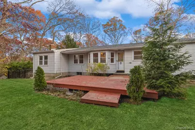 15 Mobrey Lane, Smithtown, NY 11787 - Photo 25