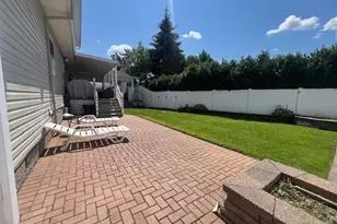 2548 Columbus Ave, North Bellmore, NY 11710 - Photo 39