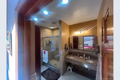 2548 Columbus Avenue, North Bellmore, NY 11710 - Photo 29