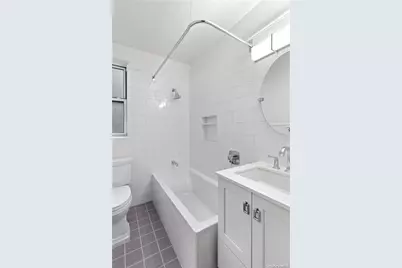 73-12 35th Avenue #D44, Jackson Heights, NY 11372 - Photo 7