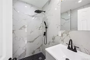 1568 7th St, West Babylon, NY 11704 - Photo 19