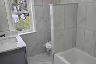 109-73 200th St, Saint Albans, NY 11412 - Photo 3