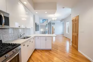 25-54 37th St, Astoria, NY 11103 - Photo 7