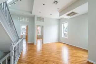 25-54 37th St, Astoria, NY 11103 - Photo 3