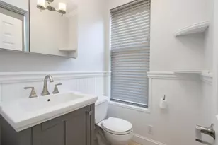 25-54 37th St, Astoria, NY 11103 - Photo 15