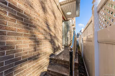 24563 61st Avenue, Little Neck, NY 11362 - Photo 33