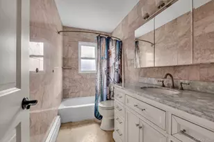 65 Reyam Rd, Lynbrook, NY 11563 - Photo 19