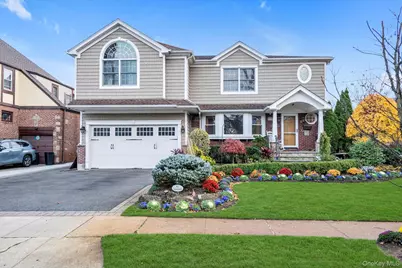 65 Reyam Road, Lynbrook, NY 11563 - Photo 1