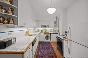 525 W 238th St, Bronx, NY 10463 - Photo 11