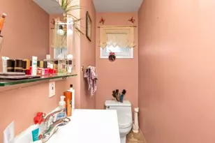 3711 Berne Rd, Wantagh, NY 11793 - Photo 13