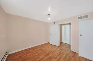 138-41 230th Pl, Springfield Gardens, NY 11413 - Photo 17