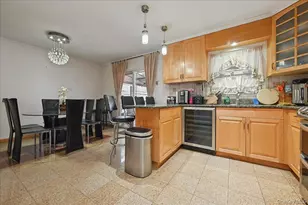 62-39 Douglaston Pkwy, Douglaston, NY 11362 - Photo 11