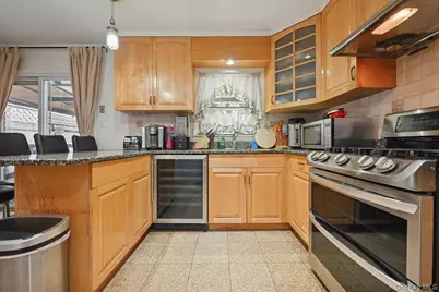 6239 Douglaston Parkway #19, Douglaston, NY 11362 - Photo 9