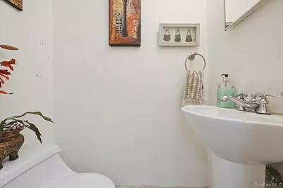 6239 Douglaston Parkway #19, Douglaston, NY 11362 - Photo 13