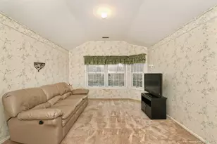 79 Lakebridge Dr S, Kings Park, NY 11754 - Photo 15