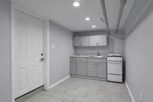 1221 Ellsworth Ave, Bronx, NY 10465 - Photo 15