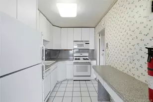 70-20 108th St, Forest Hills, NY 11375 - Photo 17