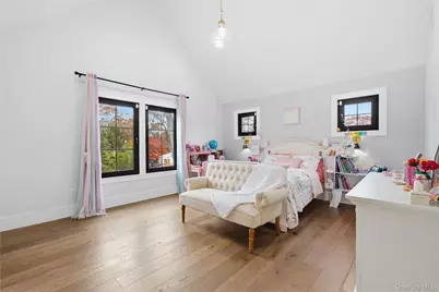 18 Timberpoint Road, East Islip, NY 11730 - Photo 25