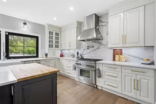 18 Timber Point Rd, East Islip, NY 11730 - Photo 9