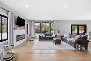 18 Timber Point Rd, East Islip, NY 11730 - Photo 15