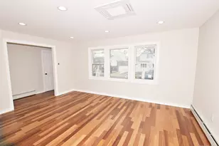 86-16 262nd St, Floral Park, NY 11001 - Photo 7