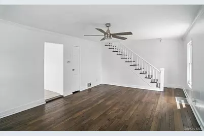 71 Commonwealth Avenue, Middletown, NY 10940 - Photo 3