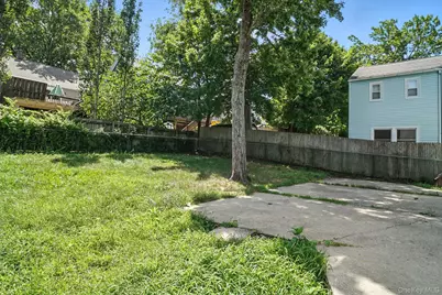 71 Commonwealth Avenue, Middletown, NY 10940 - Photo 25