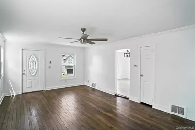 71 Commonwealth Avenue, Middletown, NY 10940 - Photo 5